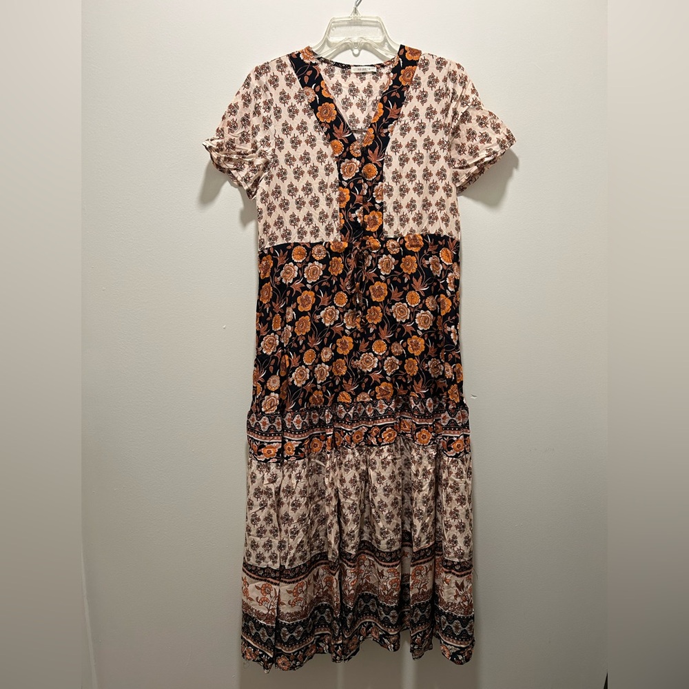 Chic Floral Maxi Dress - Black and Orange